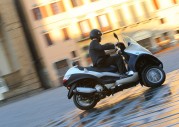 Piaggio MP3 Hybrid